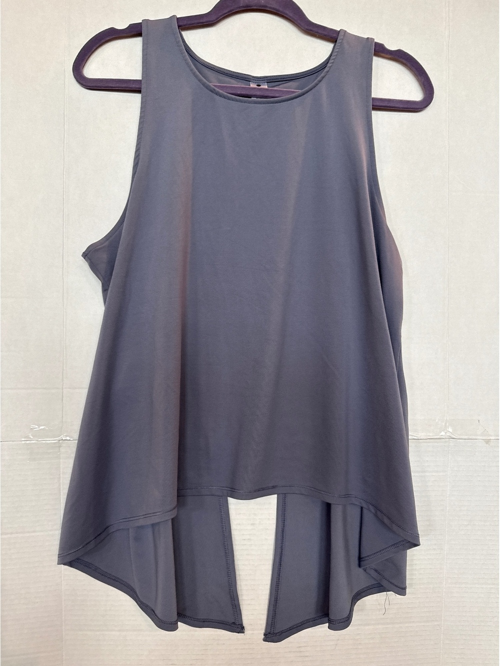 Yogalicious Sleeveless Tank Top XL Gray Polyester Spandex